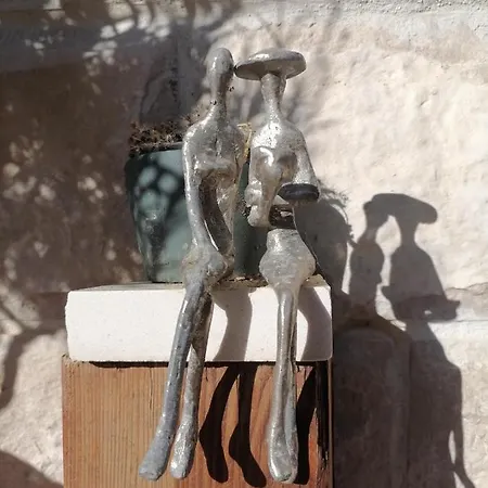 19th Century Stone Art House In Nature Park * ماكارسكا