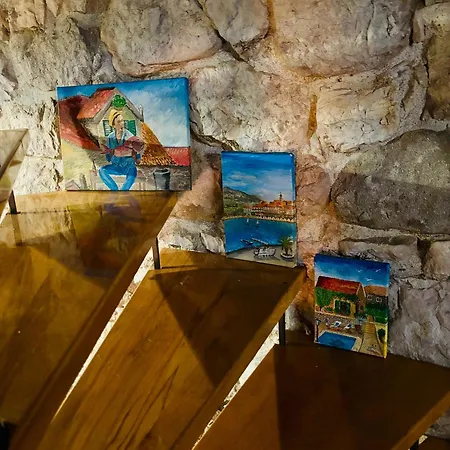 فيلة 19th Century Stone Art House In Nature Park