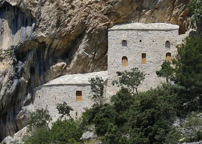 19th Century Stone Art House In Nature Park Villa Makarska