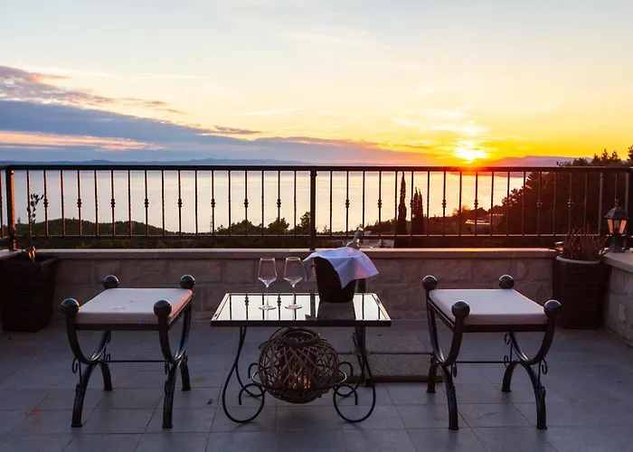 Villa 19th Century Stone Art House In Nature Park