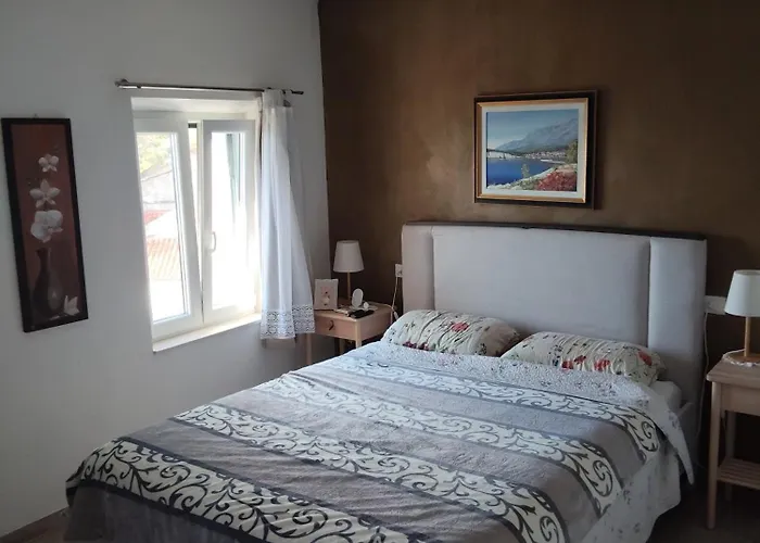 19th Century Stone Art House In Nature Park Villa