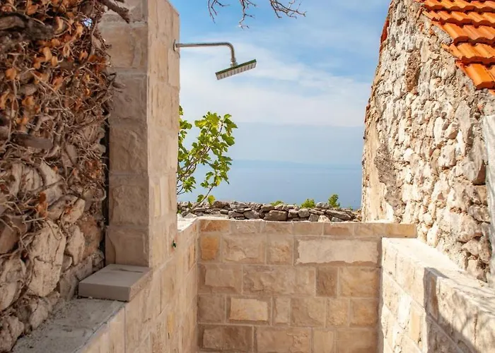 19th Century Stone Art House In Nature Park Villa *